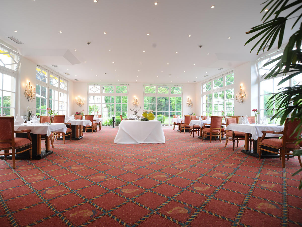 Schlosshotel Neckarbischofsheim Esterno foto