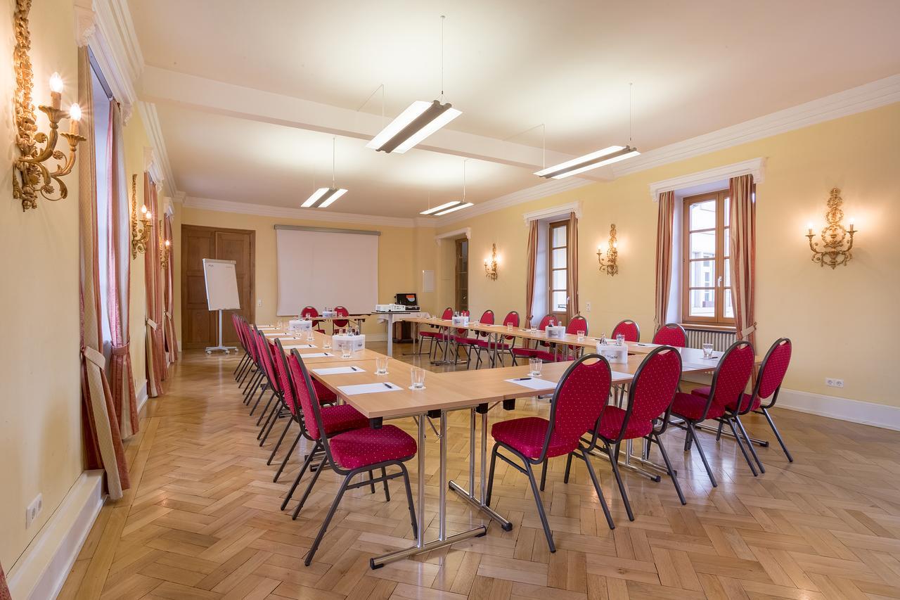 Schlosshotel Neckarbischofsheim Esterno foto